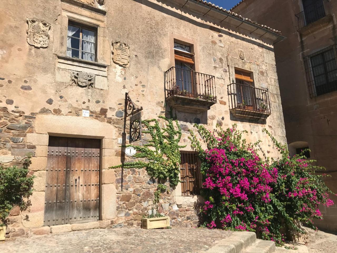 Serendipia Caceres Luaran gambar