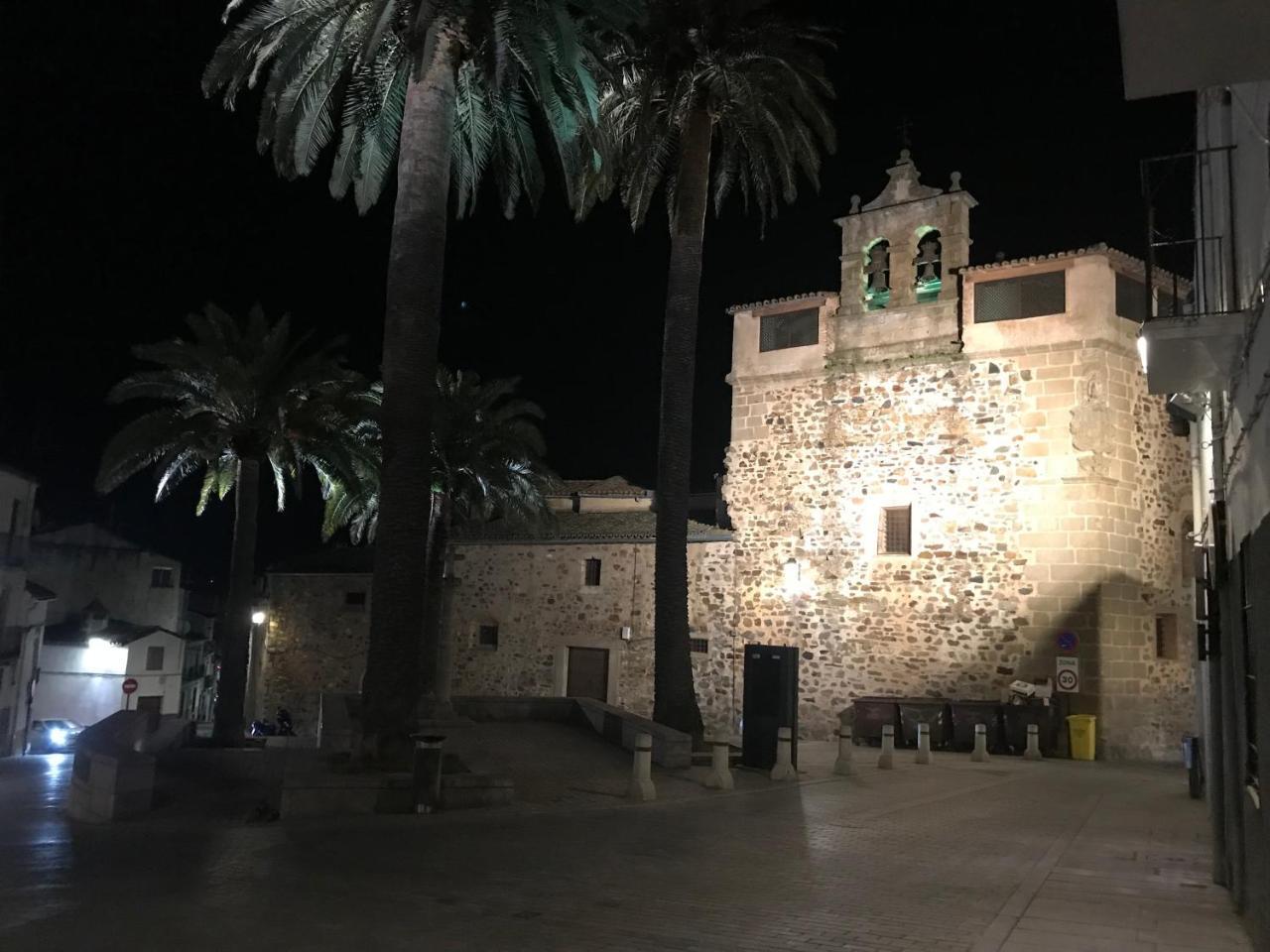 Serendipia Caceres Luaran gambar